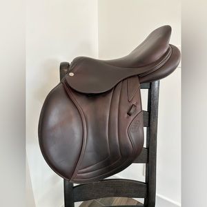 CWD jumping saddle, 2018, full buffalo